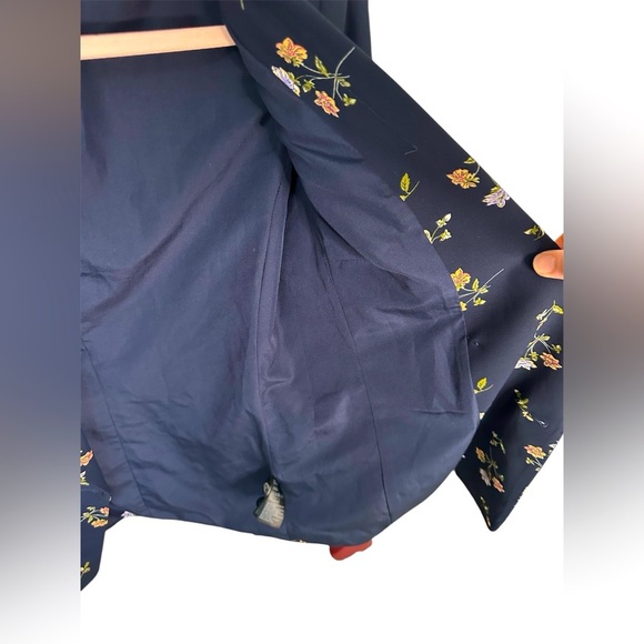 H&M Floral Blazer - Navy Blue with Flowers - Size 4 - Picture 5 of 9